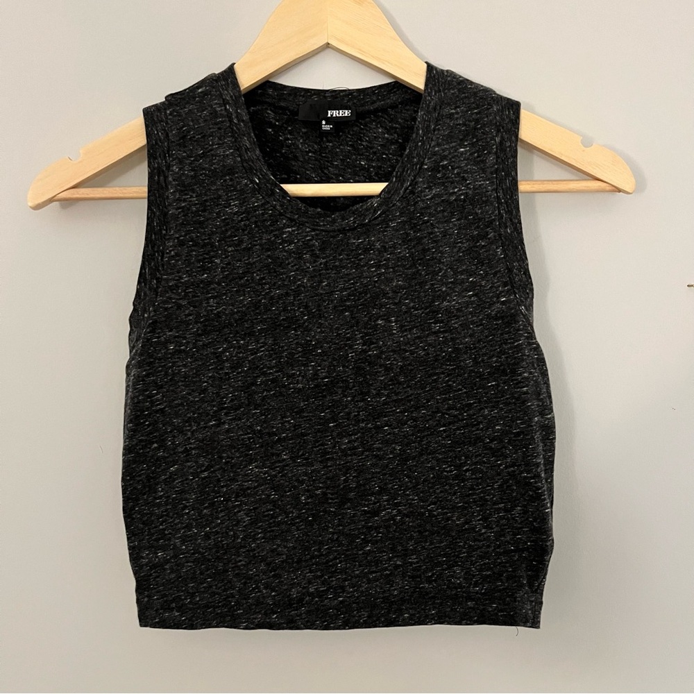 Aritzia Wilfred Free Crop Tank